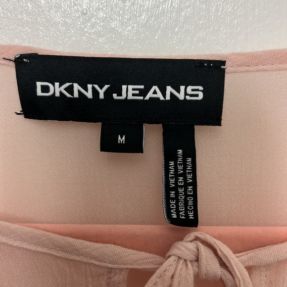 120. DKNY JEANS Peasant blouse, 100% rayon, mauve colored, ruffled wrist & waist - Picture 10 of 11